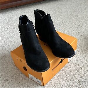 Unisa Black Suede Ankle Booties Size 8M